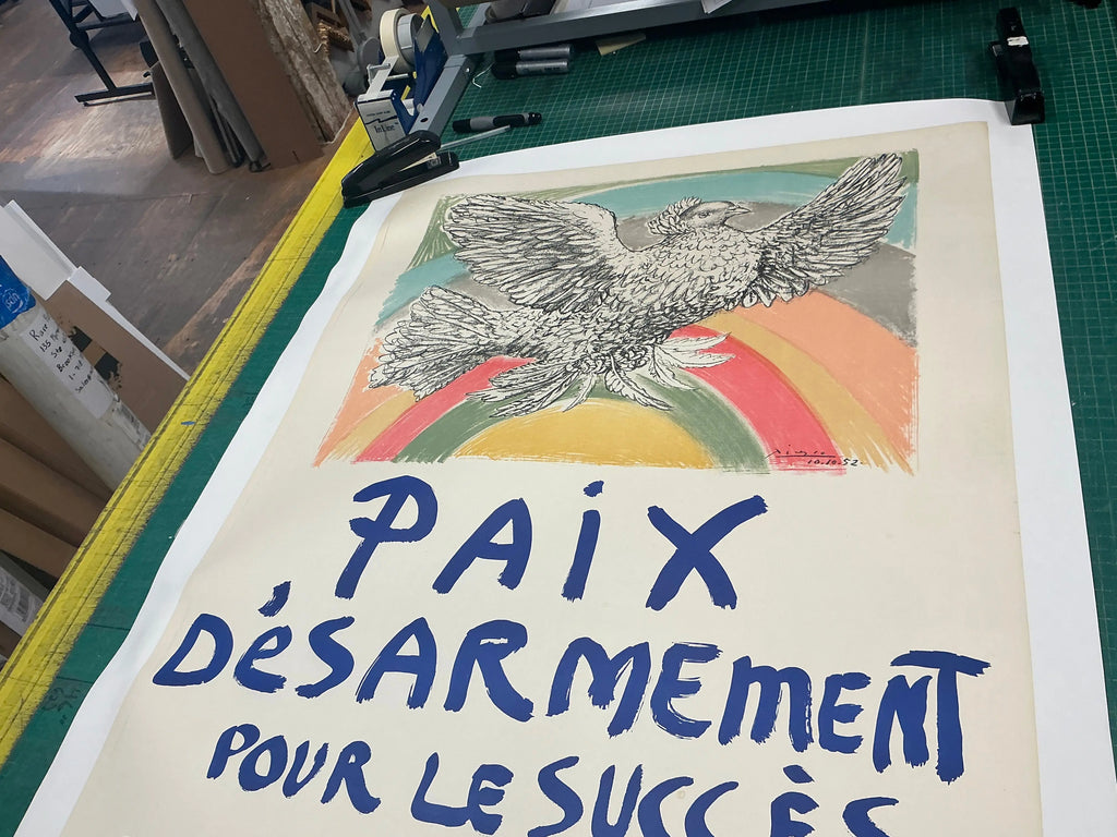 Original 1960 Pablo Picasso lithograph poster depicting peace and disarmament artwork, from the Picasso Paix exhibition.
