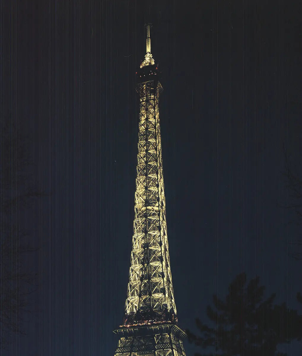 Winnie Denker L'Hiver La Tour Eiffel 1987 Paris offset lithograph poster showcasing winter scenery of the Eiffel Tower.