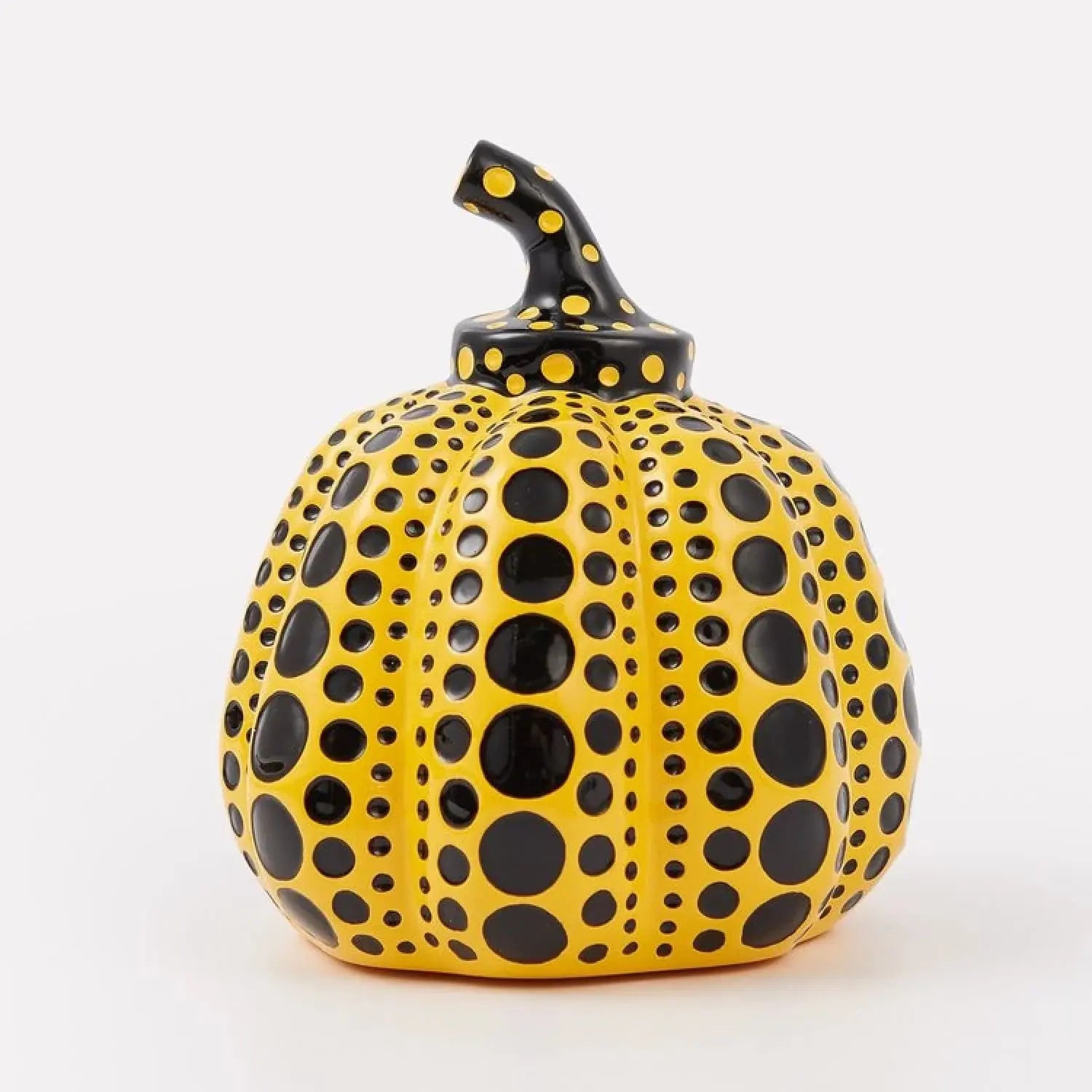 https://images.squarespace-cdn.com/content/v1/624c7514b33b0168ade16519/1655832629518-IFRRMJ3PIWZD2CP8XS9I/yayoi-kusama-mini-pumpkin-yellow-1.jpg